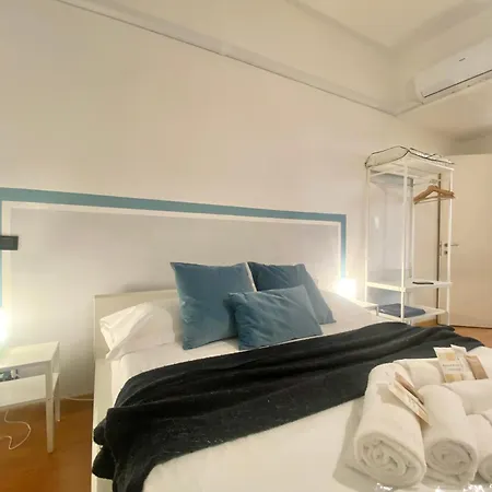 Mazzini 12, Elegant With Free Private Garage 800 M, Air Conditioning, Wi-fi, Just 100 M From The Public Apartament