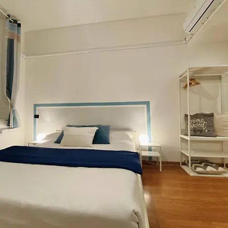 Mazzini 12, Elegant With Free Private Garage 800 M, Air Conditioning, Wi-fi, Just 100 M From The Public Apartament Rapallo