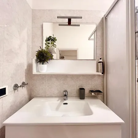 Mazzini 12, Apartment *